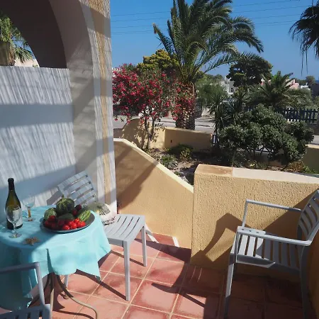 Asterias Mini Coastal Appartement *