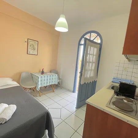 Asterias Mini Coastal Apartmán Perivolos (Santorini)