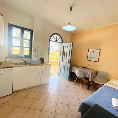 Asterias Mini Coastal Apartmán Perivolos (Santorini)