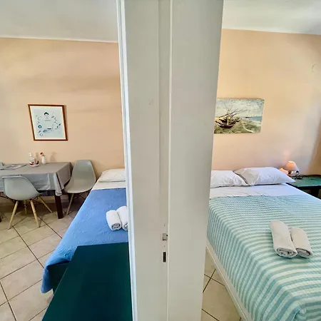 Apartmán Asterias Mini Coastal Perivolos (Santorini)