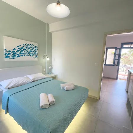 Asterias Mini Coastal Apartmán *